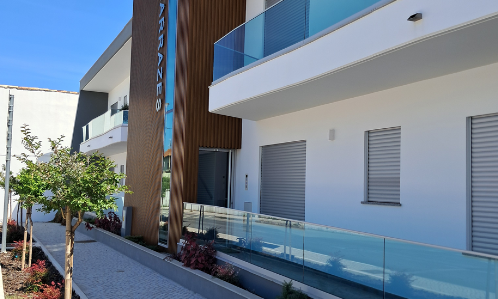 Exterior 1